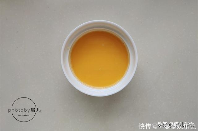 鸡蛋加这两样一起蒸,营养翻倍味道香,早餐给孩子吃相当不错