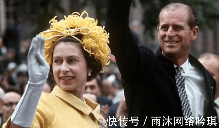 戴安娜|英女王有5千顶帽子，戴安娜帽子戴得最美艳，俩姐妹帽子有点尴尬