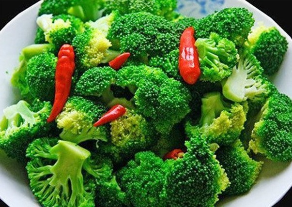 膳食纤维|女人要多吃的“减肥菜”，水分多热量低，排毒养颜还能预防三高