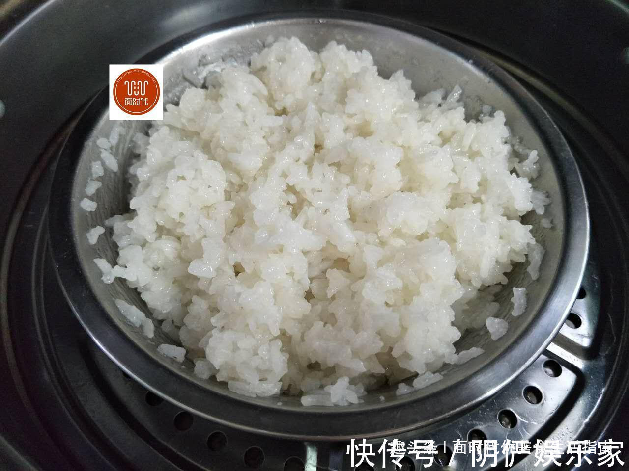 不用擀面，10分钟出锅，比饺子更好吃，更简单，儿子天天都吃不腻