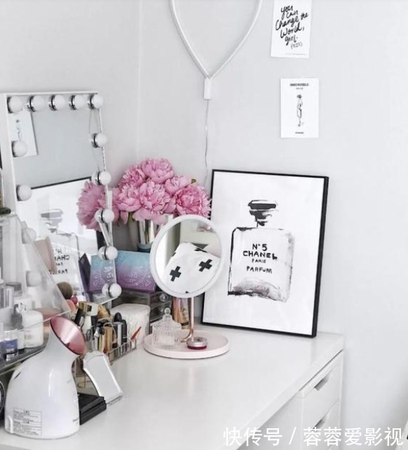 主卧室|她家不到90平,坚持半墙主义,全屋都打造了柜子,收纳太强大了