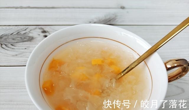 银耳|立秋后,经常吃银耳可以轻松改善便秘!