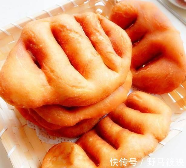 早餐|只要一碗面粉,搅一搅,早餐有了,松软美味,每天吃不腻