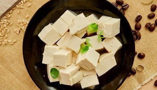 脂肪量|晚上再饿，也不能吃的食物，泡面未上榜，占据榜首是多数人的最爱