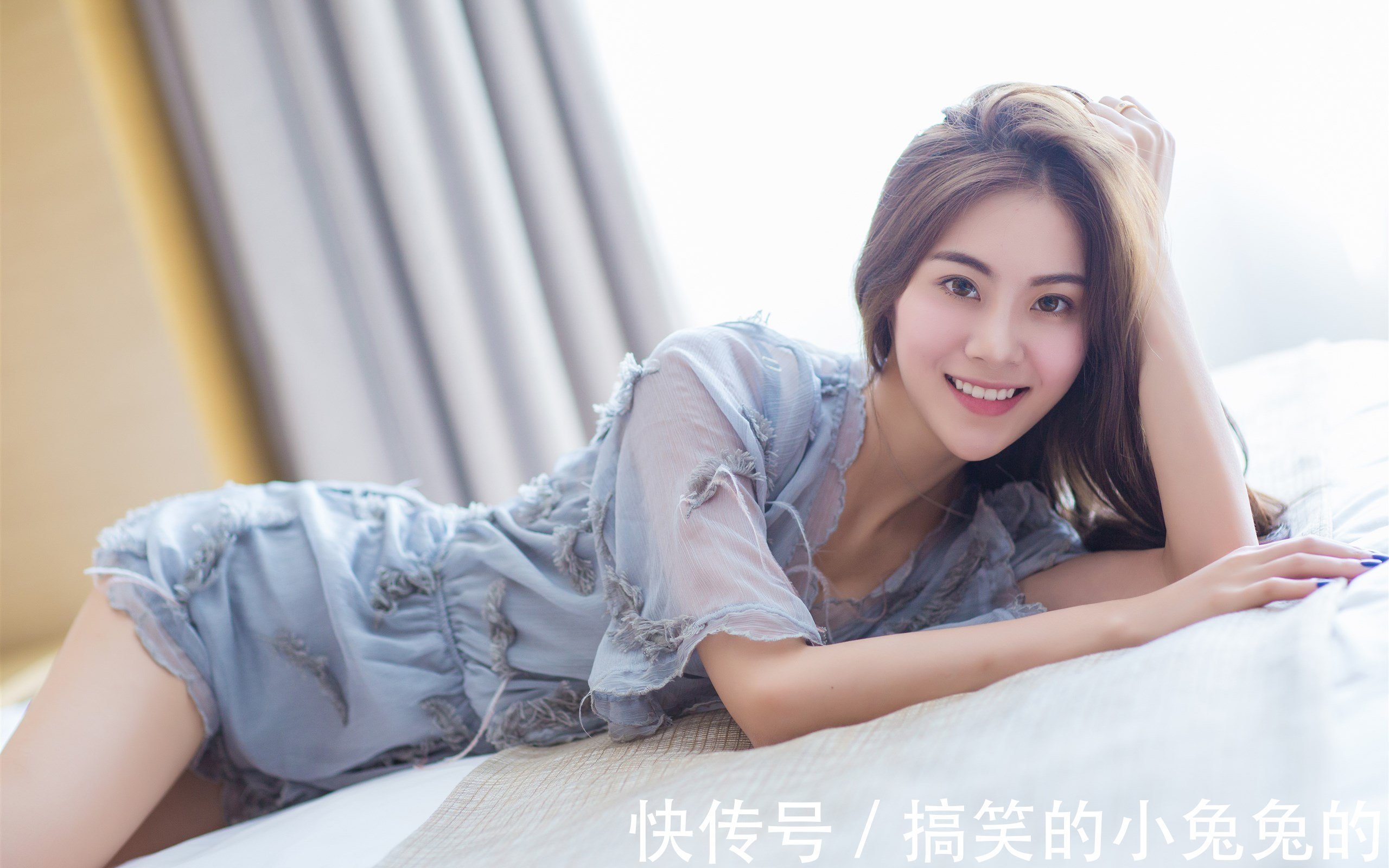 |搞笑GIF段子:暴力乞讨,就问你怕不怕