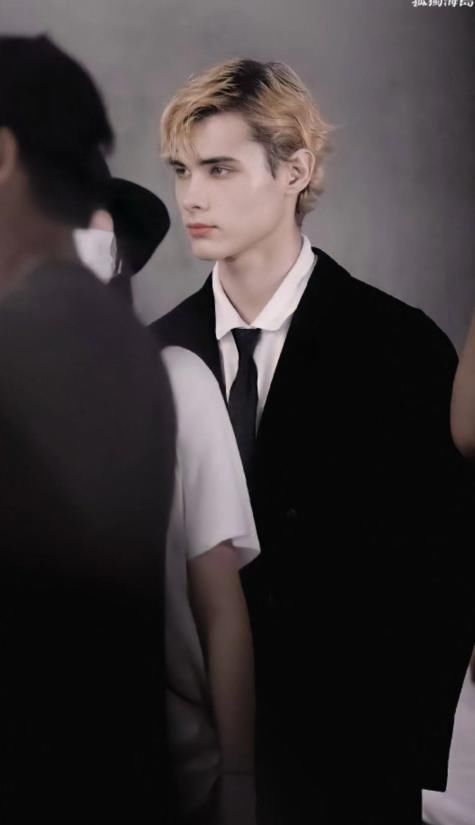 利路修喊话网友不要给他投票，对离开的人不公平，发言真诚且感人