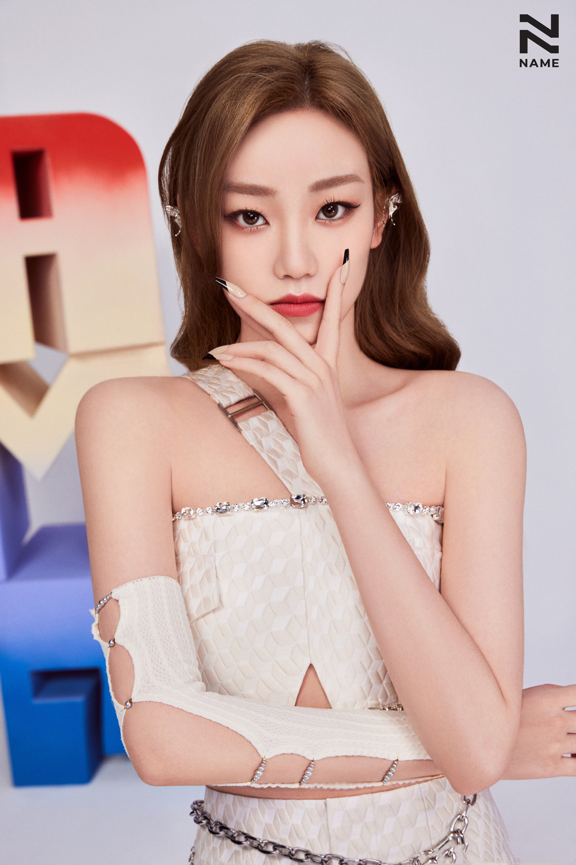 樂華新女團NAME全員公開，和NEXT一樣都是7個人，金子涵穩居C位