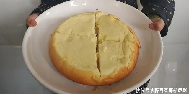 不用烤箱怎么做面包呢大厨教你另类做法,出锅香气十足