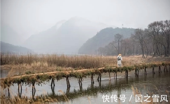 儒家学说!刘禹锡送别高僧,谱写了一首佳作,见解深刻,读了三遍才能体悟