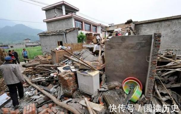 骑楼房#老祖宗忠告“楼上楼骑楼房,不败也得亡”,骑楼房是啥意思