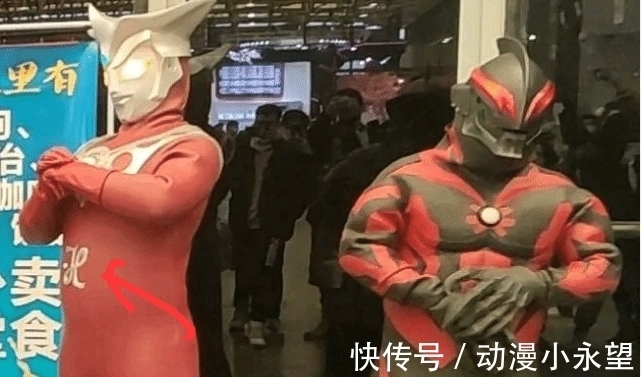 黑暗奥特曼|奥特曼：雷欧和雷杰多他们身上的符号是什么？网友的回答亮了！