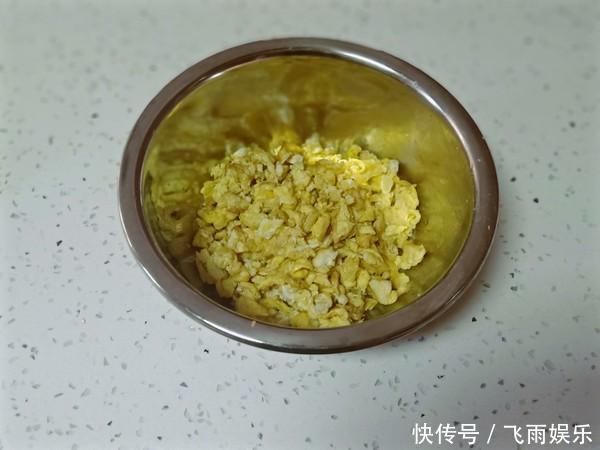  包韭菜饺子，千万别放这2样！很多人都放，味道很怪，没有韭菜味