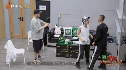 赵文卓|《披荆斩棘》淘汰机制磨人,黄贯中陈小春自愿出局,赵文卓想退赛