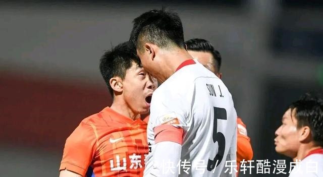 比利奇|中超!李铁中甲东山再起,金敬道被亚泰队长指脸,国安铁卫太嫩