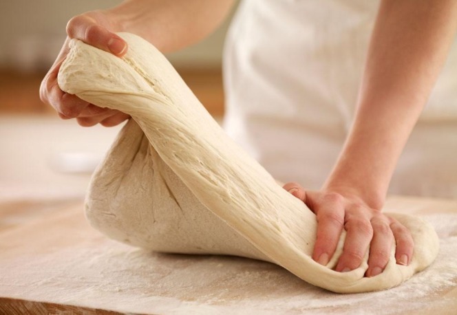 蒸馒头和包子，切记要“三次醒发”，不然出锅后死皮、塌陷还难吃