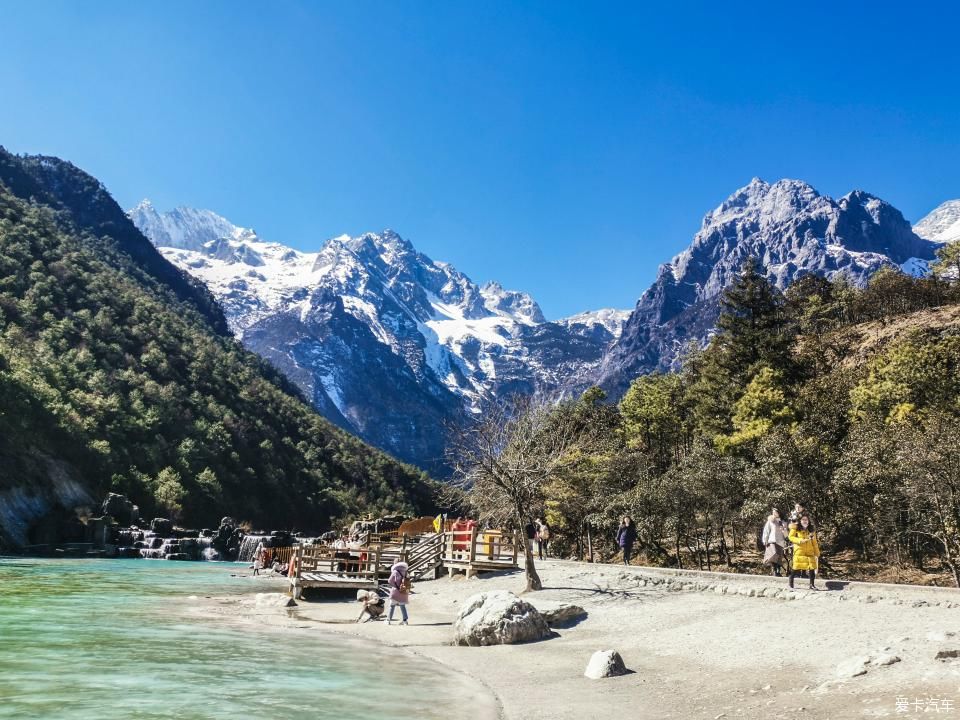 和高尔夫嘉旅一起去邂逅玉龙雪山