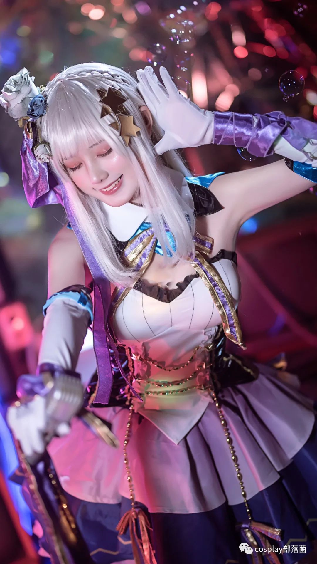 cos:爱蜜莉雅打歌服cos正片@姜生花