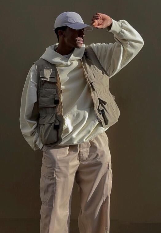 瑞士时尚博主Chris 简洁有层次感且不繁琐