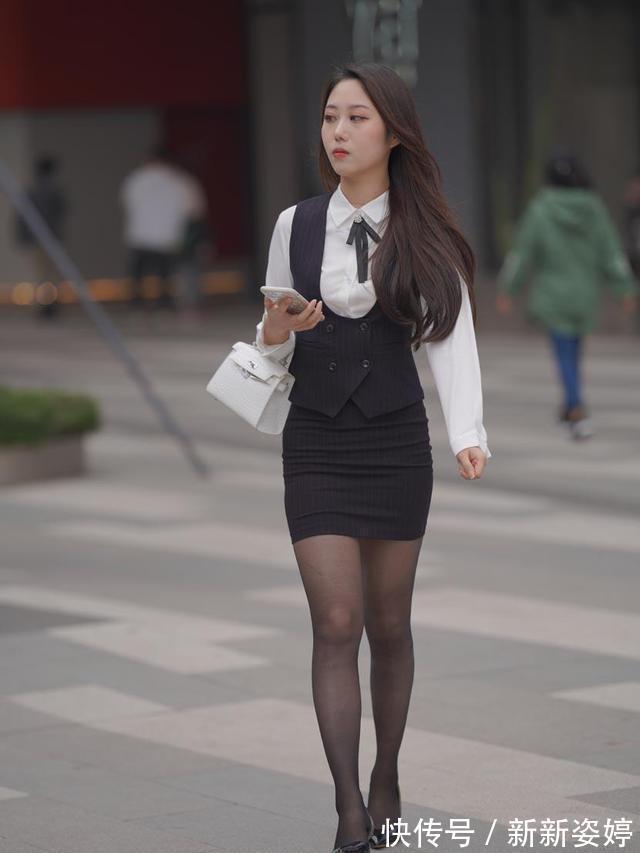 套装|黑色和白色简搭职业套装裙,干练而有气质