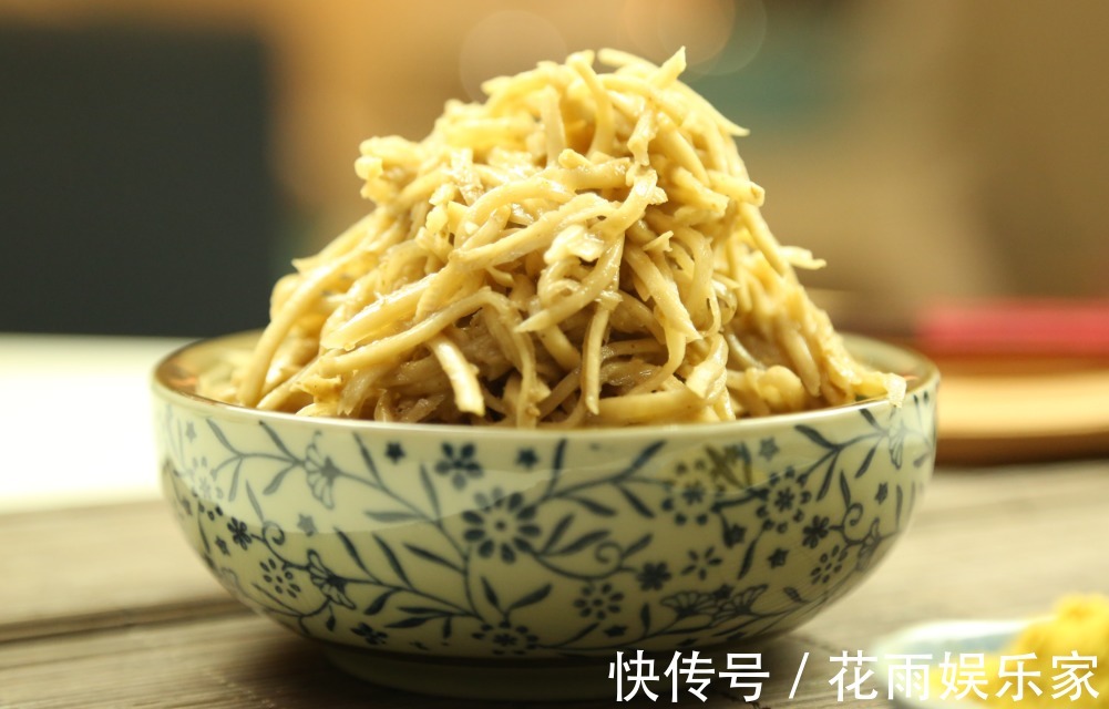 入味|腌芥菜,直接加盐是外行!教你土方法,腌上20斤,脆爽入味,香