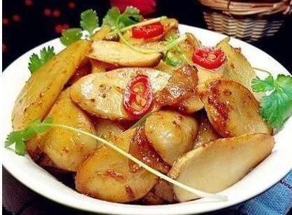 肉丝|美食精选杏鲍菇焖土豆片,红烧小白条,糖醋脆皮鱼,酱爆平菇肉丝