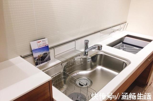 工人|厨房橱柜验收分四步，就算安装时不在场，也不怕工人动手脚！