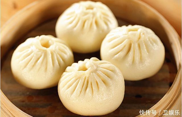 大厨|蒸包子容易“死面”怎么办大厨教你一招,包子松软好吃还不塌陷