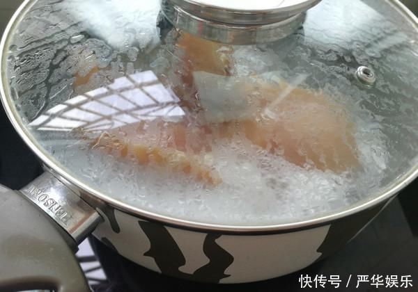 小葱|继猪蹄后，中国又一下酒菜席卷国外，网友看着很脏，吃着贼香