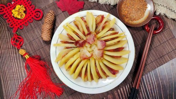  这道风琴土豆藏着小惊喜，瞬间征服你