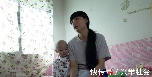 女儿|“最抠”妈妈,把免费婴儿尿裤当卫生巾用,背后故事让人流泪……