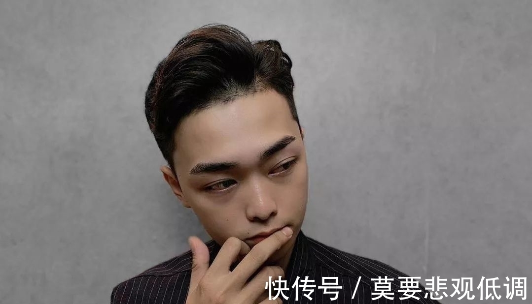 头发型 男生别迷恋“背头”发型了,发型师建议剪这3款,帅气不油腻