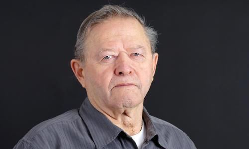 谁说老年痴呆悄无声息睡觉时出现这4种“表现”,快去做个检查