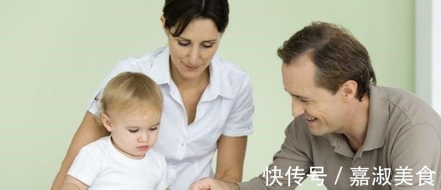 亲子活动|这种“哄睡方式”易伤到孩子大脑,很多父母还在做,受罪的是孩子