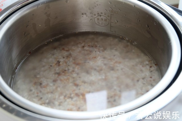 大米煮过再蒸饭，又香又软还低糖，减肥人士和糖尿病人有口福了