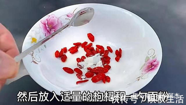 挥发油|扔葱根等于扔钱,葱根原来是个宝,作用这么厉害,太实用了