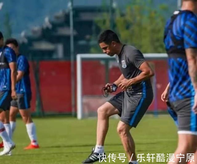 威尔克|曝国足新教练班子组成郑智、李金羽领衔,申花体能师入列