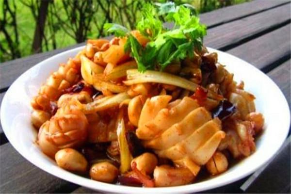 惊蛰节气吃成都过江鱼，鲜嫩味醇解馋过瘾，春季应季美食首选