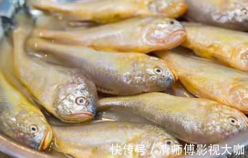 不论煎什么鱼,牢记三个小技巧,鱼不容易碎,外酥里嫩更好吃