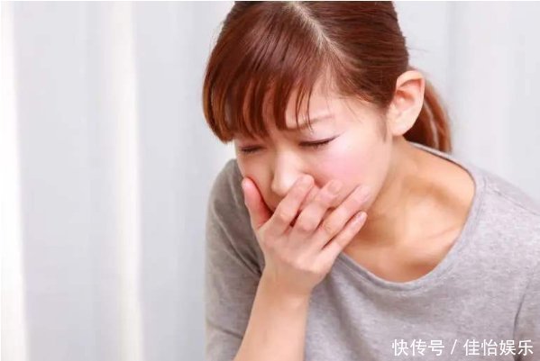 产科医生|女孩因肚子疼被送医院就诊，医生：你真是糊涂，这是要生孩子了！