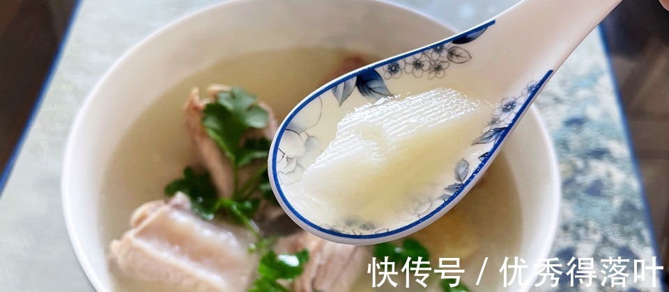 煮猪肉炖排骨时，切记“3不放”，肉香味道正，无腥味无异味！