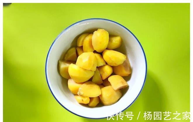 养胃|维生素C是苹果的10倍,和小米煮成粥,养胃去秋燥,隔三差五必