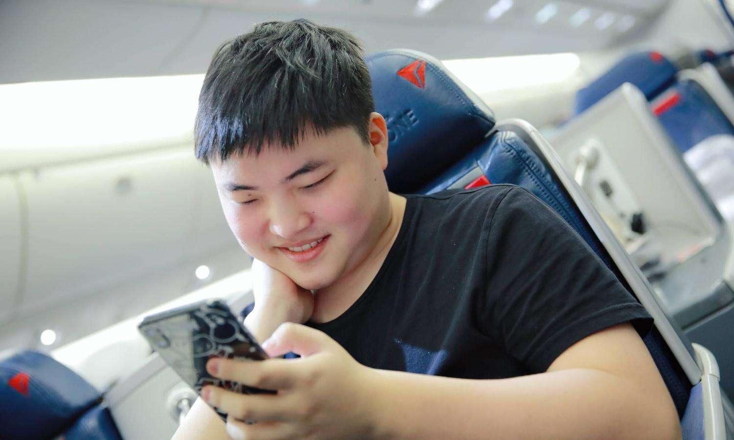 不敌|RNG一比二不敌VG,决胜局换人太迷惑,中辅没上原形毕露?