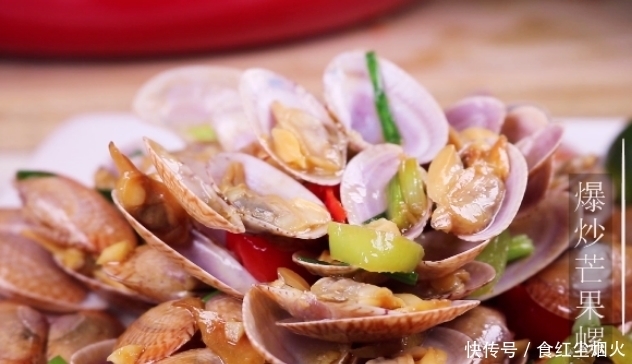 花甲|教你一个炒花甲的家常做法,锅里加点它又香又下饭,上桌就抢光了