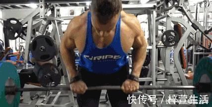 三角肌|增肌打造完美背部,3个动作,增强倒三角,练出“圣诞树”