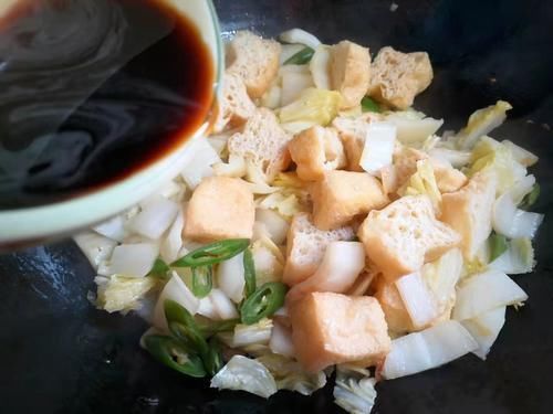 白菜和它一起炒,鲜香可口营养好,宁可不吃肉也要吃它,好吃极了