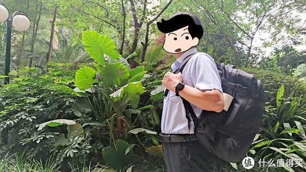 商务范|年轻人第一款背包怎么选？悠启扩容双肩包，一次性解决通勤与差旅