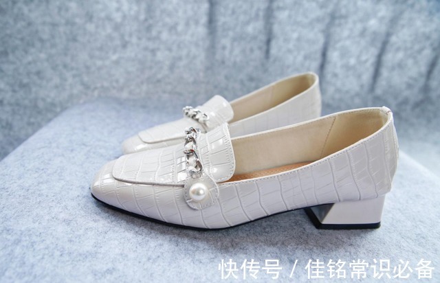 套路 女人穿的是“品味”,这些乐福鞋的搭配套路,照着穿就很高级!