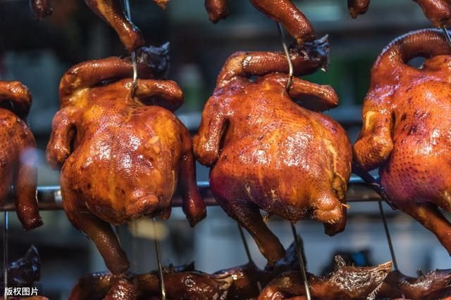 鸡的这个部位被南方人丢掉,却在北方人夜市成为抢手货,供不应求
