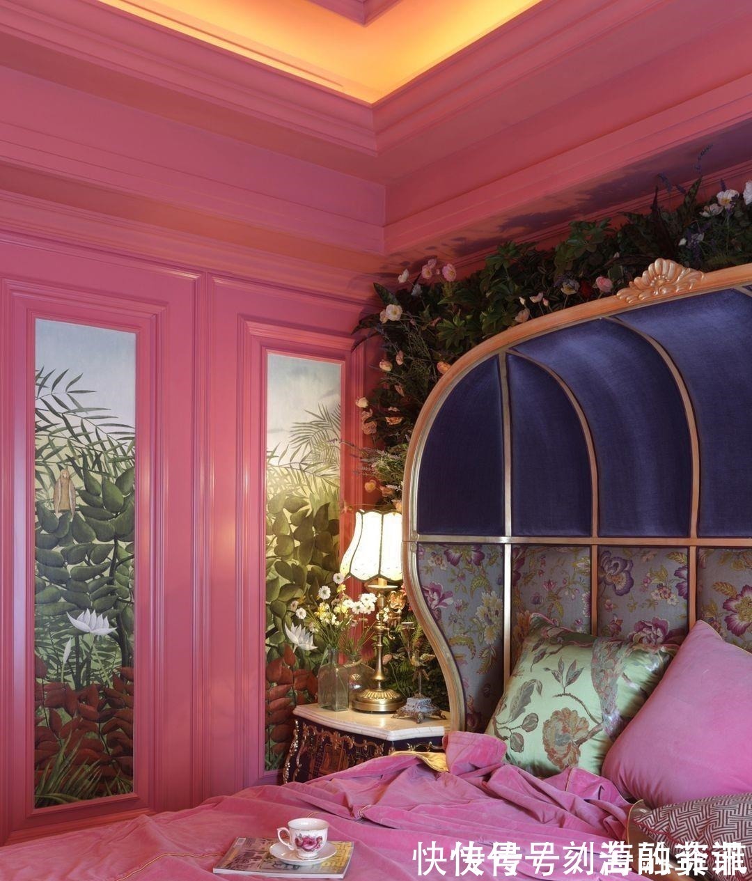 审美|大胆运用色彩的家居空间,每一个房间都独具特色,审美真是独特!