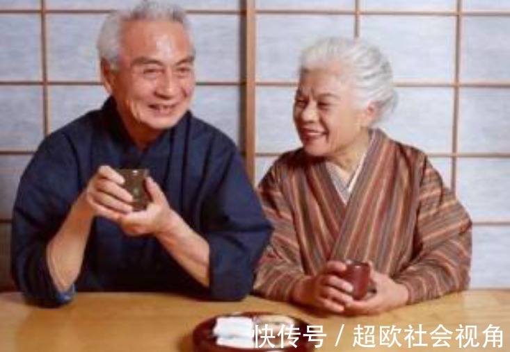 平均寿命|老人体重多少才长寿?医生:60岁以上老人在这区间就能让儿女放心